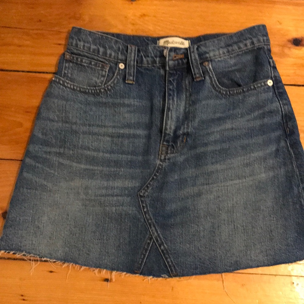 Madewell denim skirt NWT
